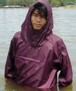anorak with well fitting hood